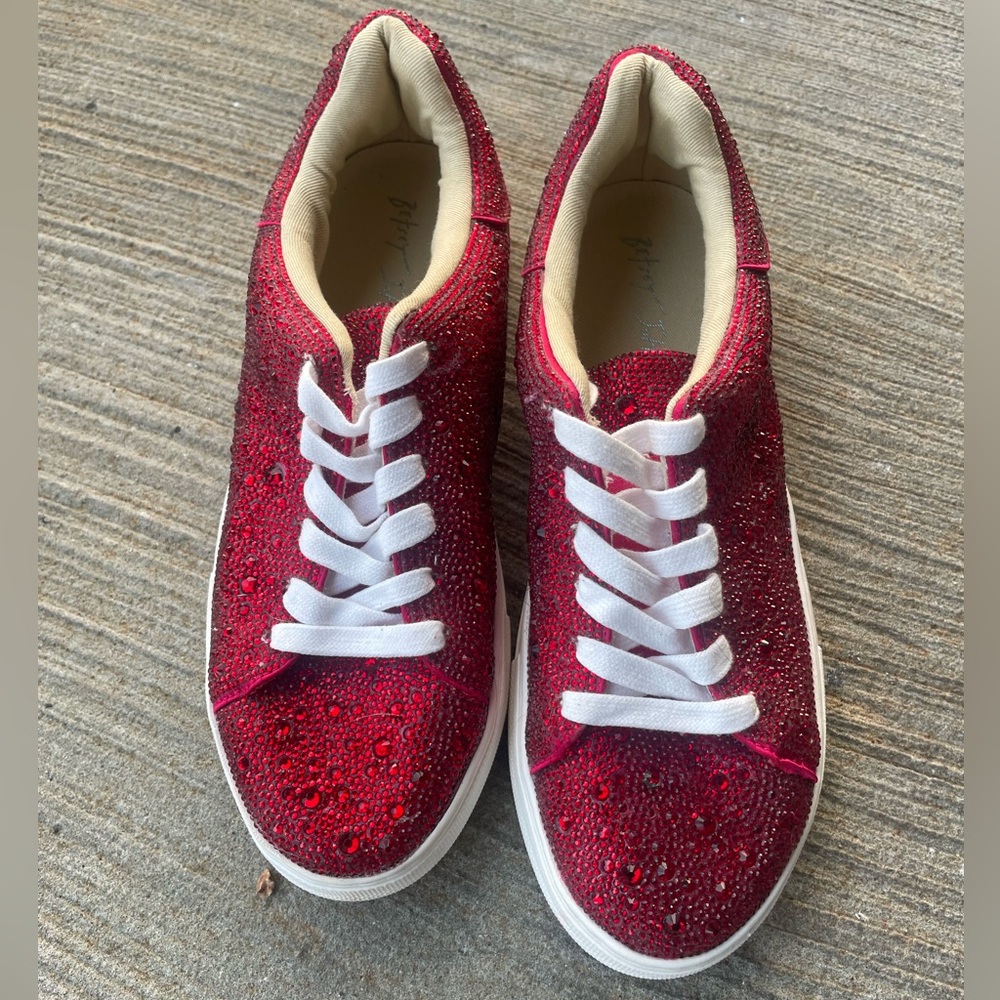 Betsey Johnson Sidny Rhinestone Embellished sz. 8